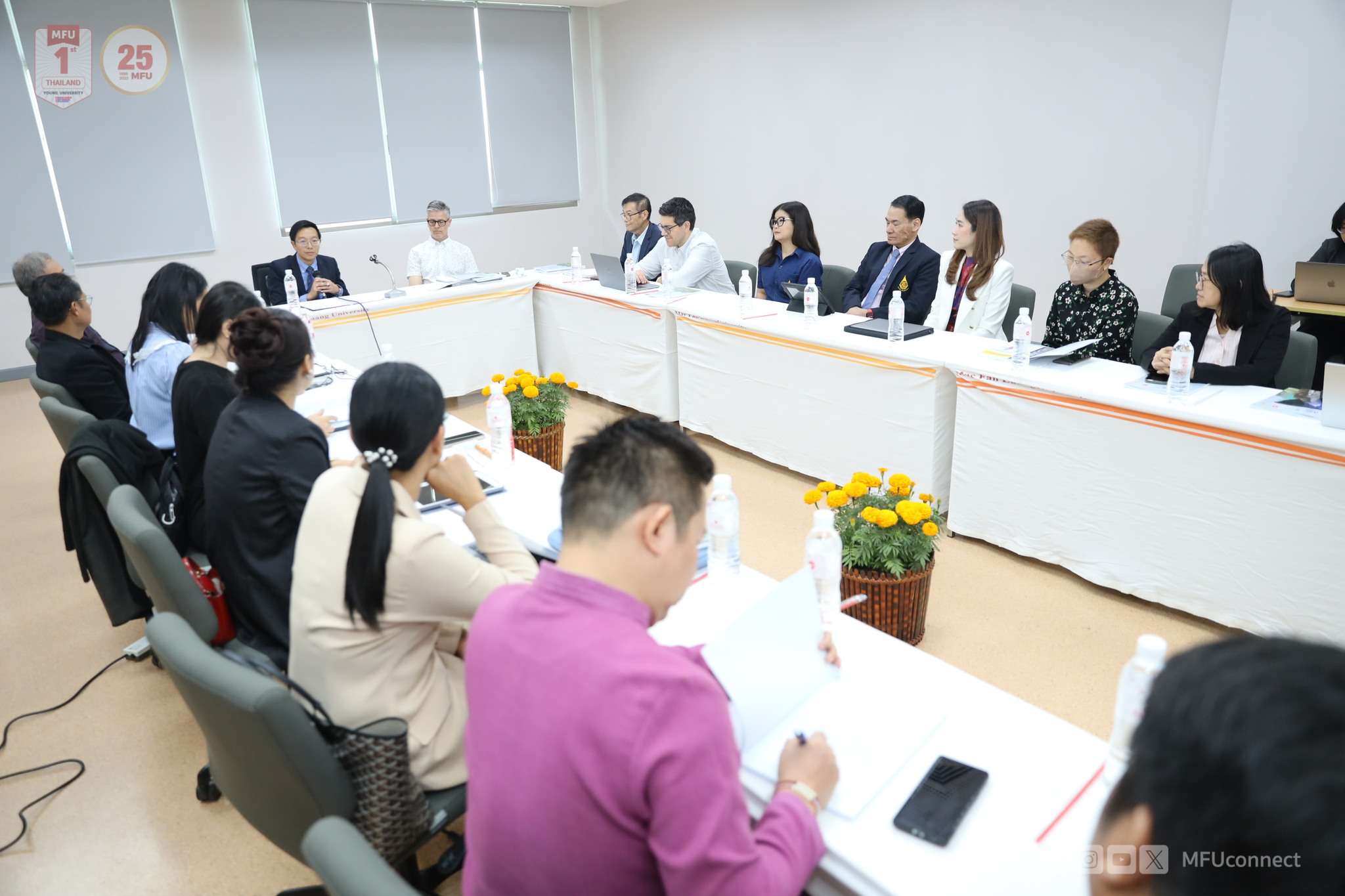 มฟล.-ม.หัวเฉียว-ม.ยอร์ค ร่วมจัดสัมมนาการเขียนบทความเชิงวิชาการ เรื่องสวัสดิการสังคมเพื่อการพัฒนาที่ยั่งยืน ส่งเสริมผลิตบทความวิชาการภาษาอังกฤษมาตรฐานสากล