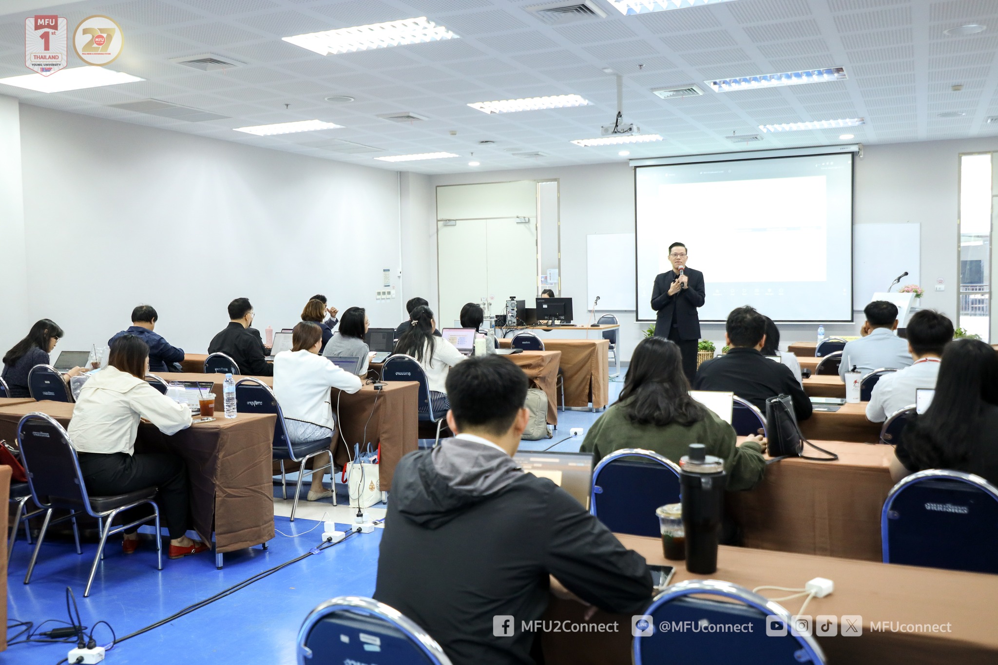 มฟล. จัดการอบรมเชิงปฏิบัติการการสร้างความรู้ความเข้าใจในเกณฑ์ AUN-QA 